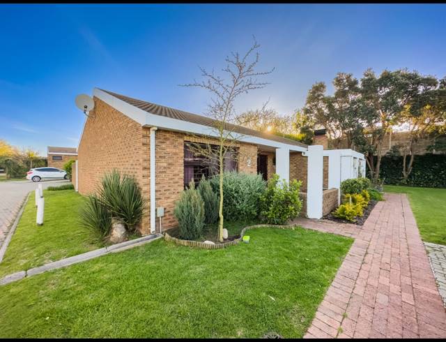 2 BEDROOM TOWNHOUSE SOLD IN STELLENRIDGE